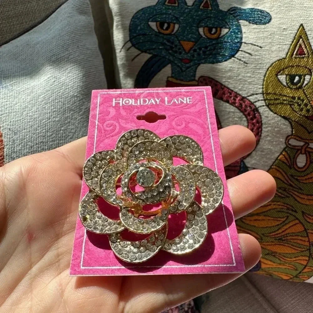 Rose Flower Gold-Tone Crystal Pin Brooch NWT